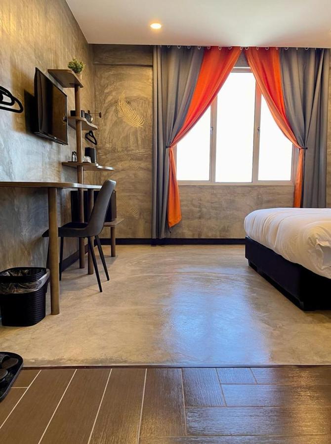 Sri Indar Hotel&Suites Parit Buntar Bagian luar foto