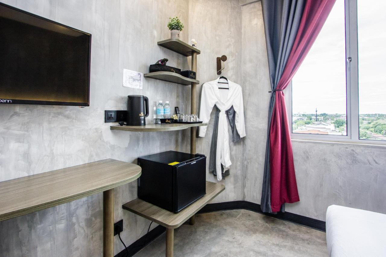 Sri Indar Hotel&Suites Parit Buntar Bagian luar foto