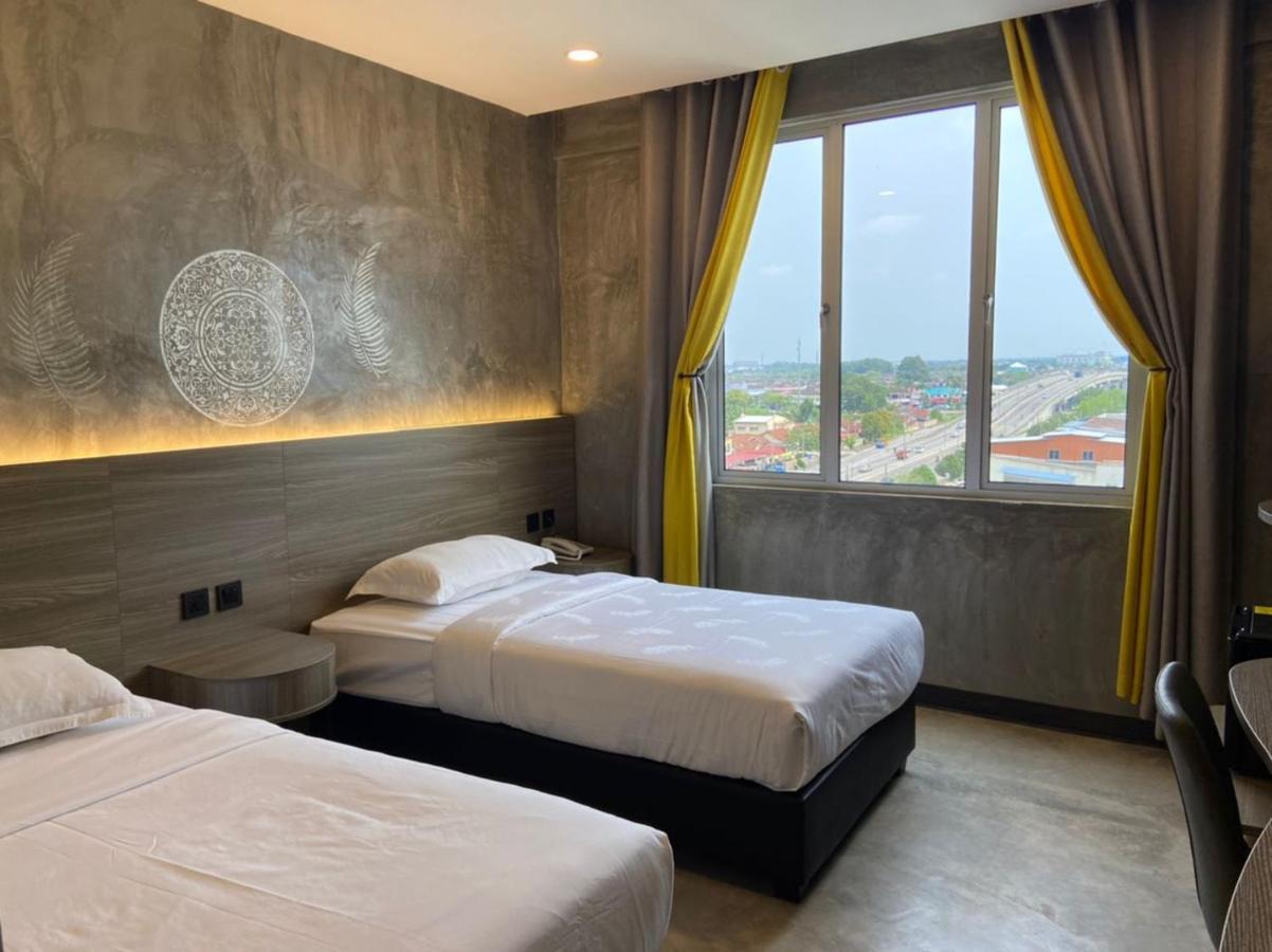 Sri Indar Hotel&Suites Parit Buntar Bagian luar foto