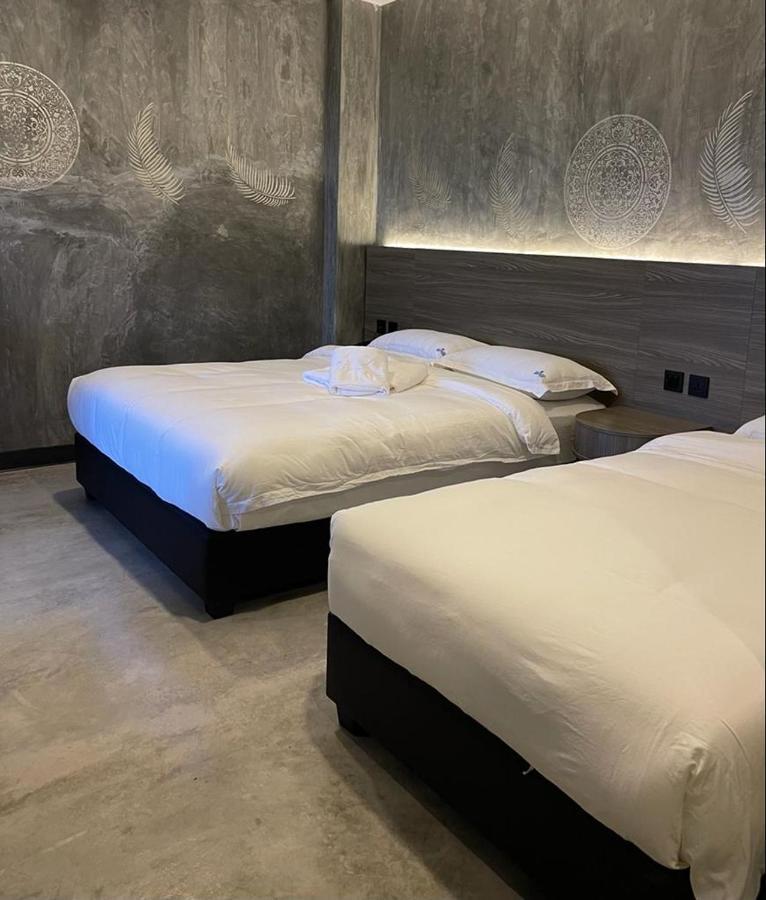 Sri Indar Hotel&Suites Parit Buntar Bagian luar foto