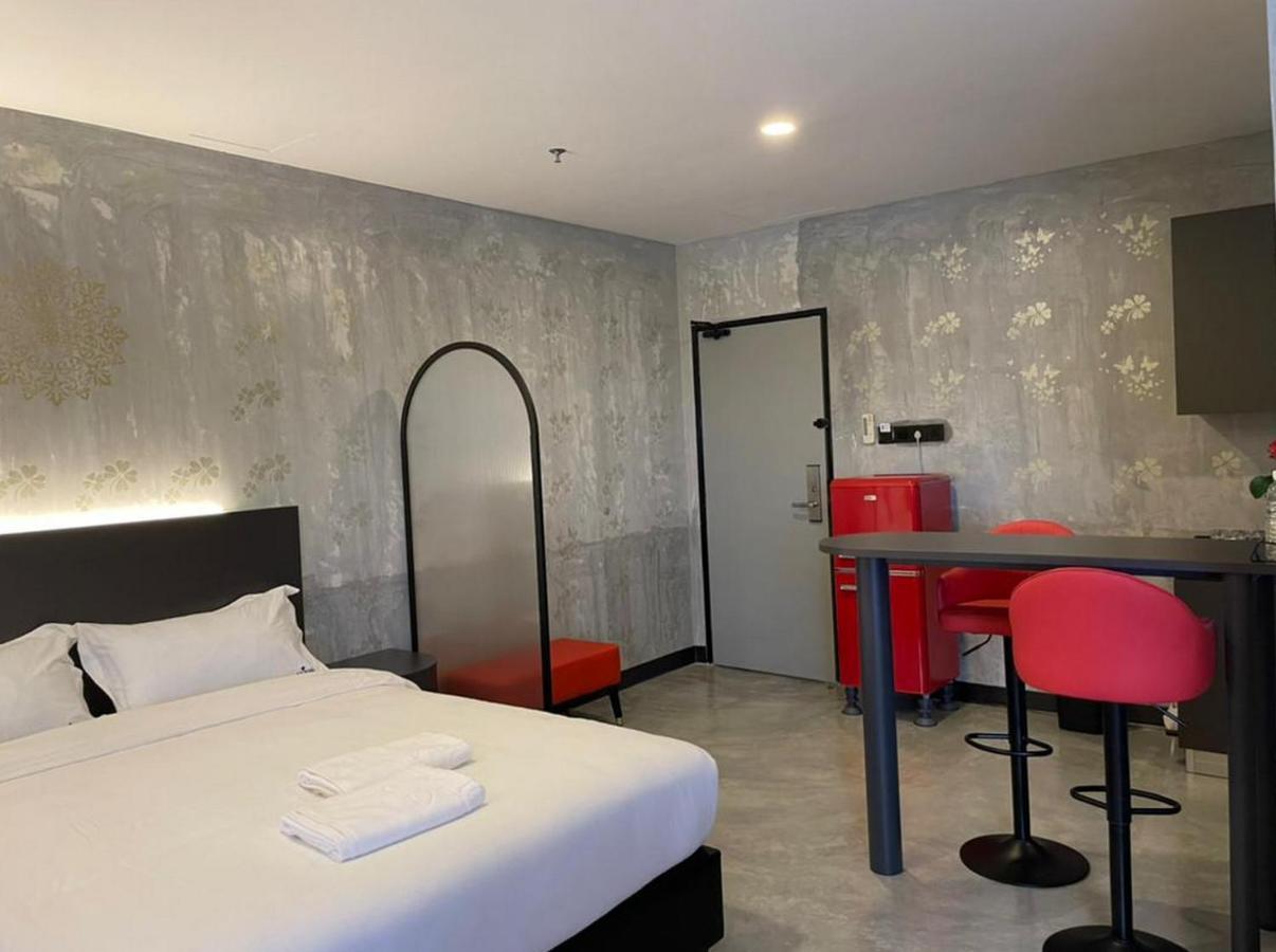 Sri Indar Hotel&Suites Parit Buntar Bagian luar foto